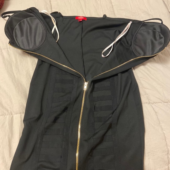 GUESS Little Black Dress Gold Zip Down - Picture 5 of 5